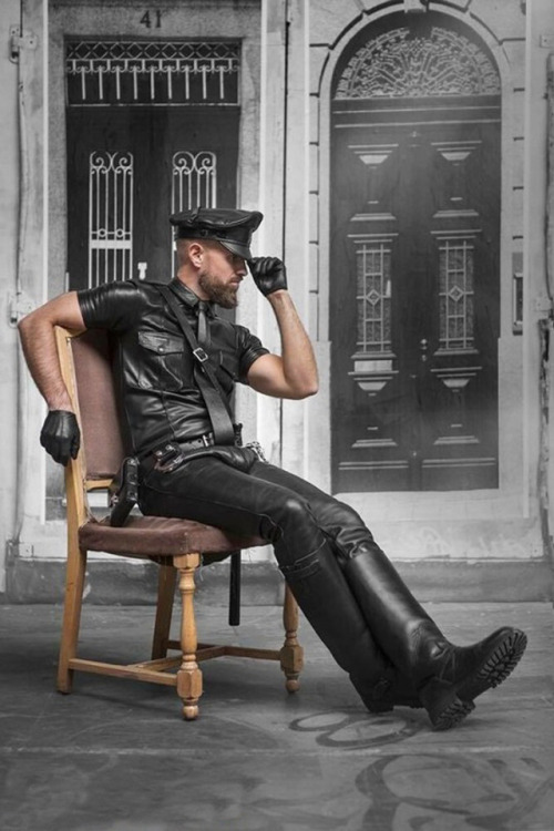 @LeatherScruff