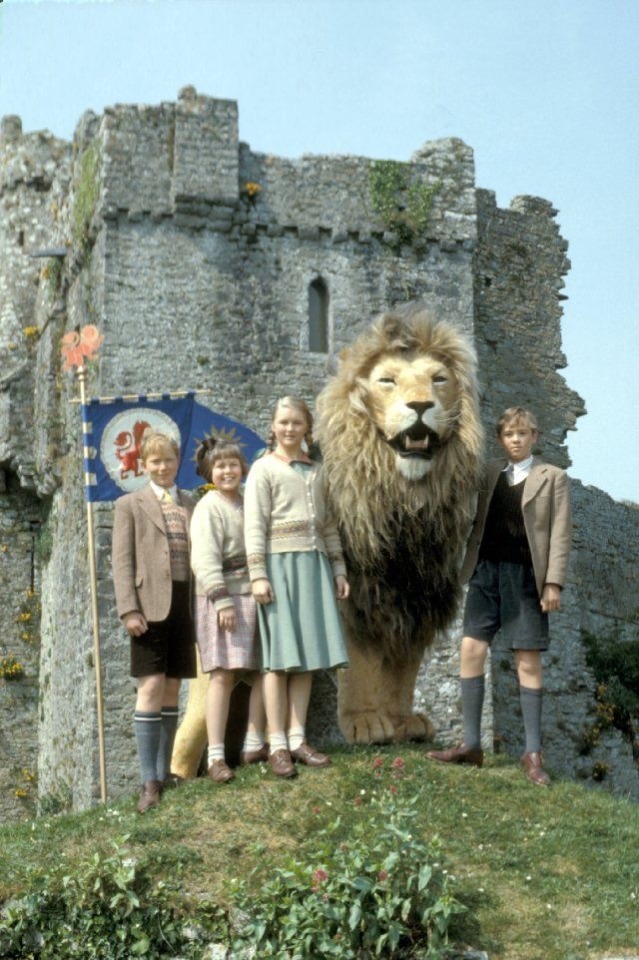 The Lion The Witch And The Wardrobe Explore Tumblr Posts And