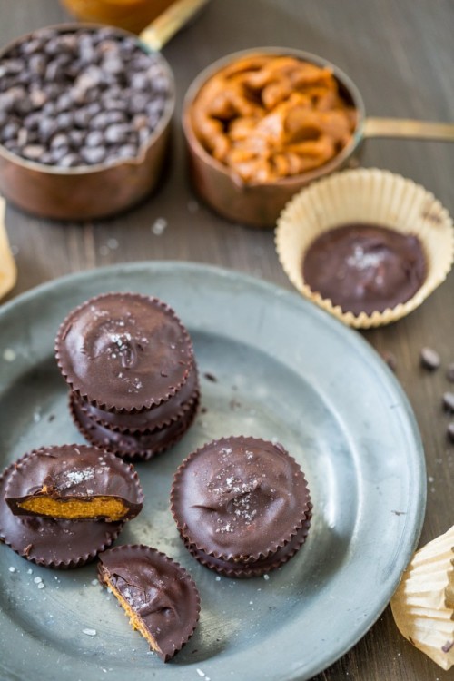 sweetoothgirl:Pumpkin Butter Cups