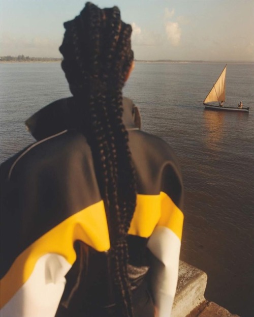 pocmodels:Naomi Campbell by Jamie Hawkesworth for Vogue UK -...