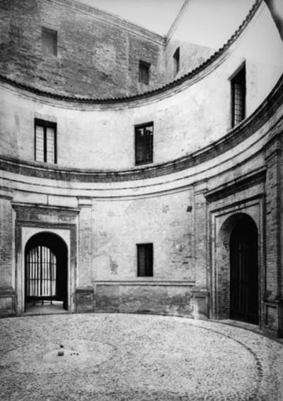 ofhouses:<br /><br />414. Andrea Mantegna ///	Casa del Mantegna		/// Mantova,	Italy	///	1476OfHouses guest curated by Studiospazio:”This house hosts the atelier of Mantegna on the ground floor and his apartment on the upper floor. It can be understood as a solitary building with a central courtyard, as well as a townhouse embedded in the urban fabric.Because of the coexistence of these two contrasting characters the intangible inner world avoids the isolation from the city.”(Photo:<br /> © G. Newman, Studio Calzolari, Alessandro Avi, Giuseppe Gradella.)