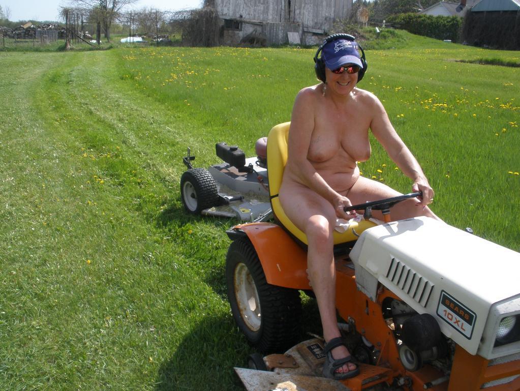 Lawn Work Porn - Mowing The Lawn Nude