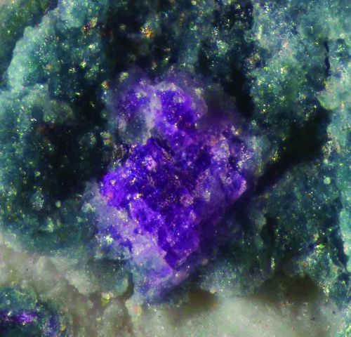 earthstory:Unique new mineral – PutnisiteGeologists find new...