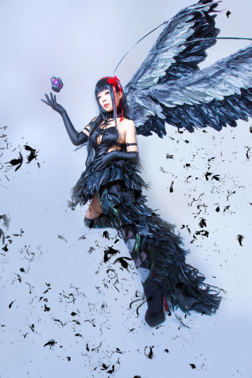 ques-adillagirl09:Akuma Homura coser; 小刹Ultimate Madoka...