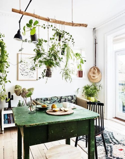 magicalhomestead:Lovely- a simple green table takes center...