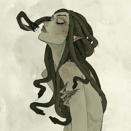 fhtagn-and-tentacles:MEDUSA by Abigail Larson