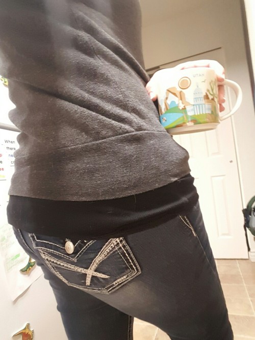 sanierence:Booty & Iced Coffee in Utah this morning!...