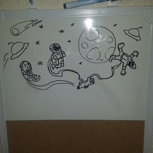 3 astronauts XD #astronaut #whiteboard #doodles