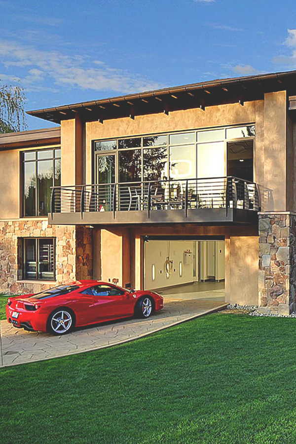 Rodrigo.CX — visualechoess: A Home with a 16-Car Garage | VE