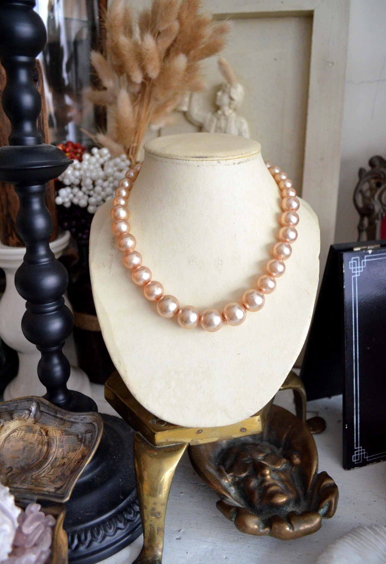 chanel white pearl necklace vintage