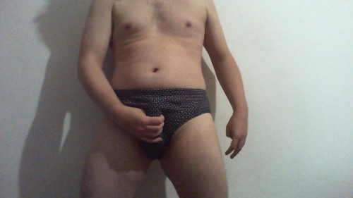 Some more of me on my hot Van Heusen bikini briefs!