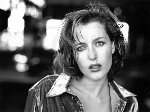 qilliananderson:Gillian Anderson by Andrew Southam 1997.