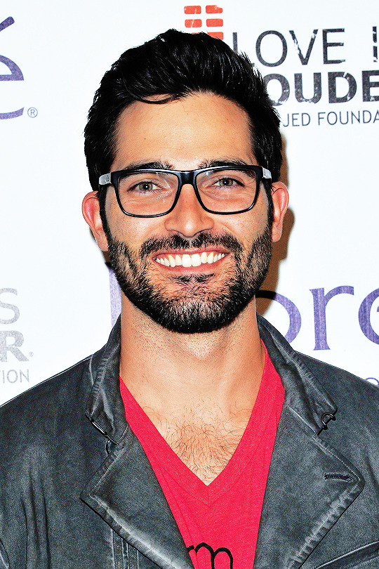 Tyler Hoechlin Daily — halerogerrs: Tyler Hoechlin attends Biore’s Love...