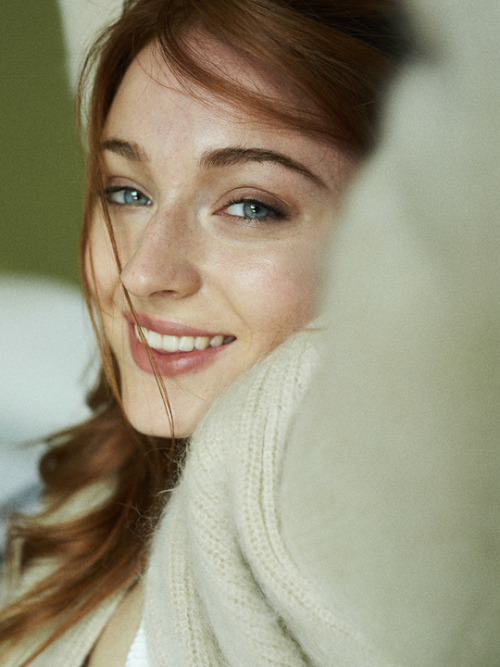 flawlessbeautyqueens:Favorite Photoshoots | Sophie Turner...