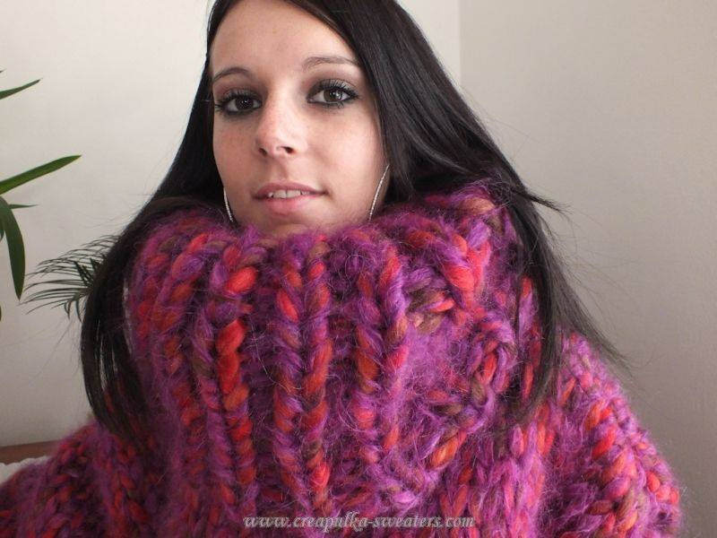 sweatersissy222: Love how her hair just looks so...