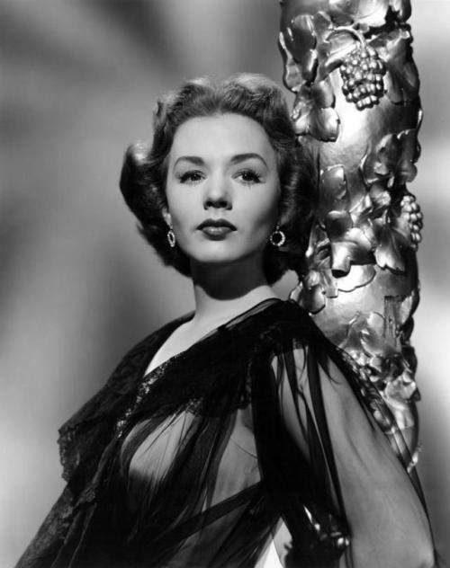 sweetheartsandcharacters:Piper Laurie