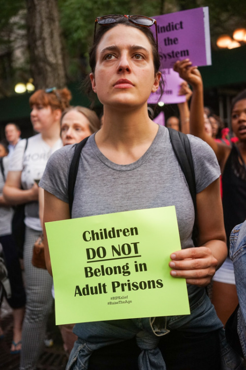 blackmanonthemoon:activistnyc:Vigil for #KaliefBrowder, a...