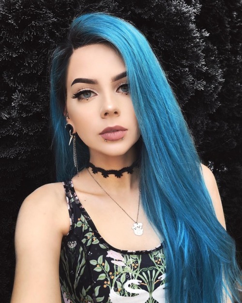 blue dyed hair | Tumblr