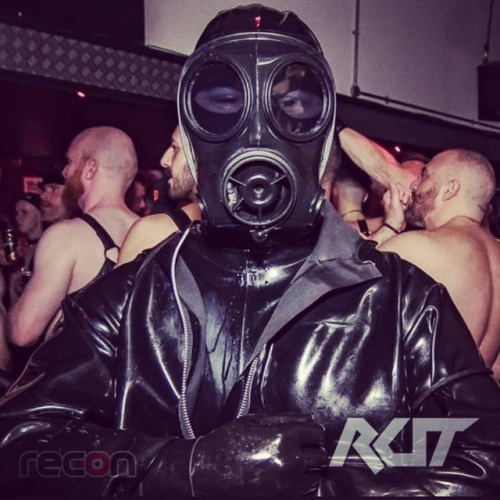 rubberkai:Out for a gear event in London, had a great time,...