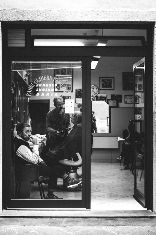 garygraphy:wait your turnbarbershop, lucca