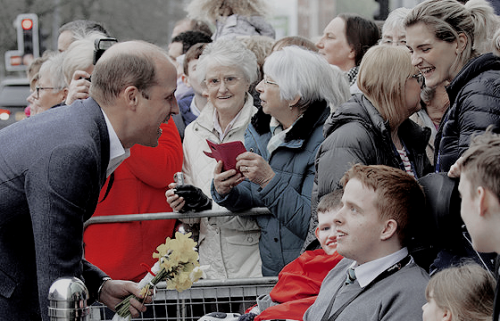 mrmrswales:The Duke of Cambridge does a walkabout in Ballymena...