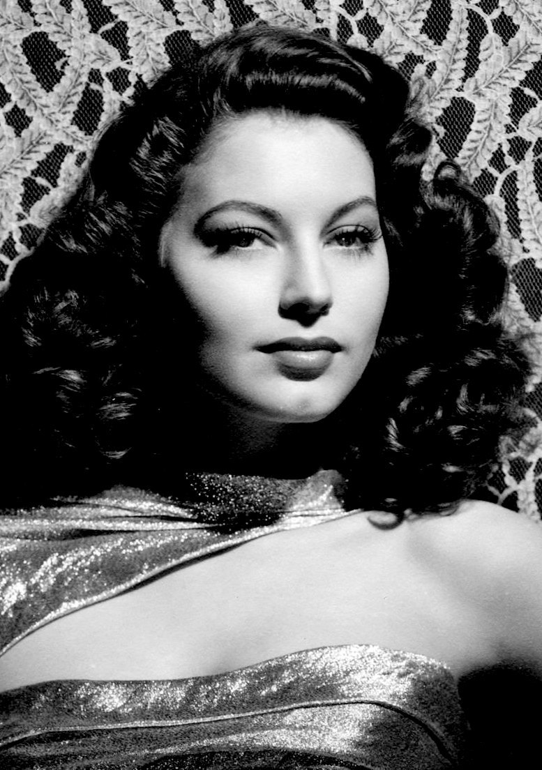 Ava Gardner photographed by Clarence Sinclair Bull, 40s