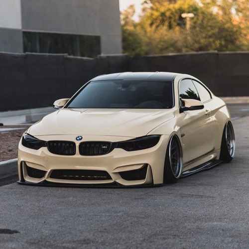 euroqlassichd:@soulgyuu’s cream M4 #EuroQlassic...