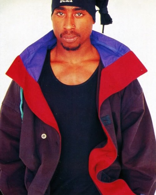 twixnmix:Tupac Shakur photographed by Michel Haddi on...