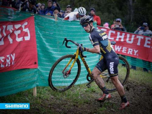 Toon Aerts wins Round 2 of the UCI Cyclocross World Cup at...