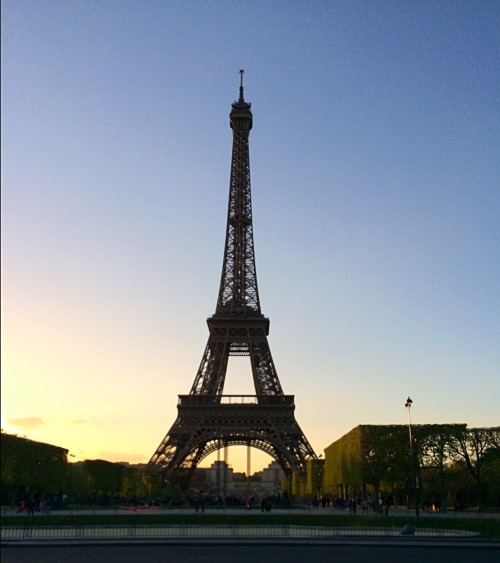 paris eiffel tower le tour eiffel france paris france the eiffel tower travel wanderlust explore sunset evening indie boho hipster pale grunge atypicalhipsta tour eiffel eiffel adventure original photo