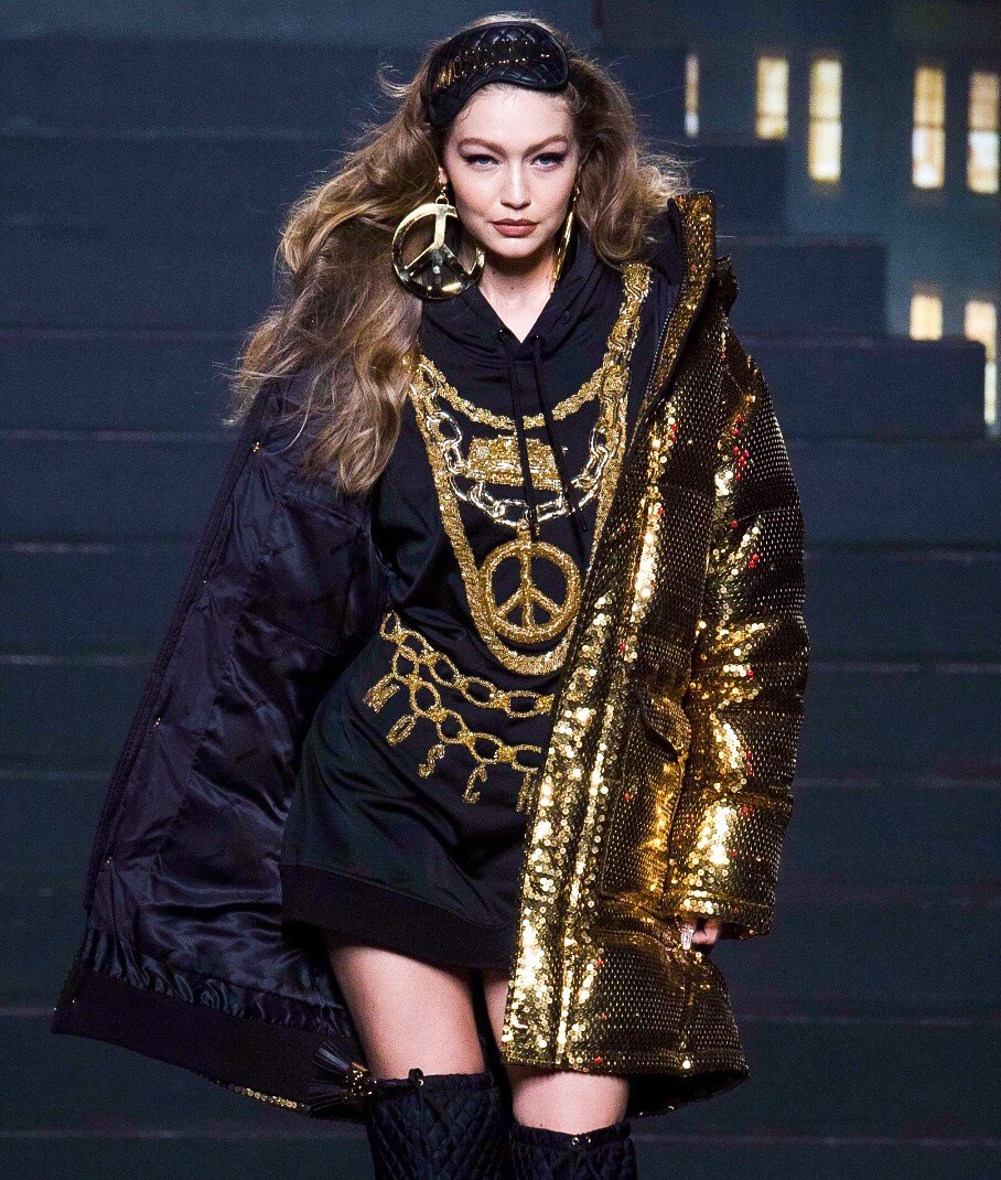 top 103+ Pictures is gigi hadid in the new h&m commercial Completed