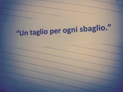 tagli polsi sbagliare sono sbagliata autolesionista
