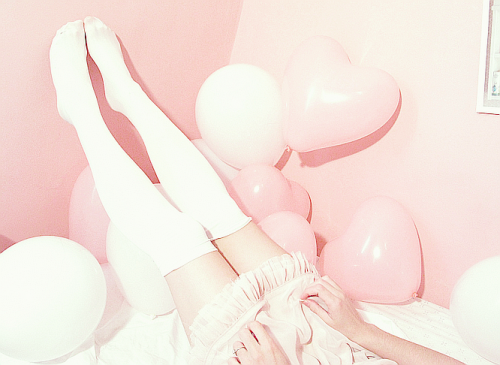 rainingteadrops:baloons and tights (by Alix) on flickr