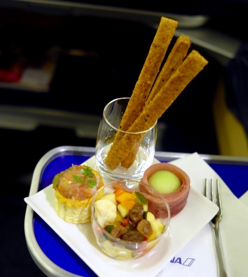 dinner international cuisine bibimbap travel ana First Class 夕食 朝食 ビビムバ
