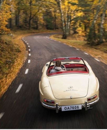 vintageclassiccars:The good life.