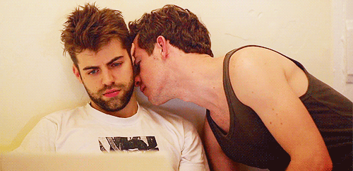 hot gay men kissing making love