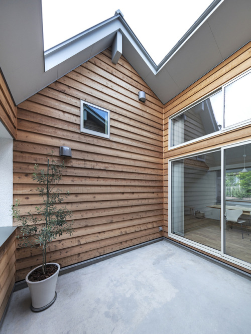 architorturedsouls:Nishinomiya・House D / Yuichi Yoshida &...