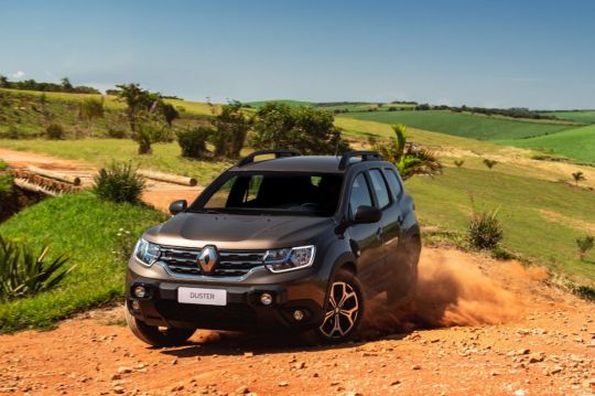 renault duster 2021 na trilha