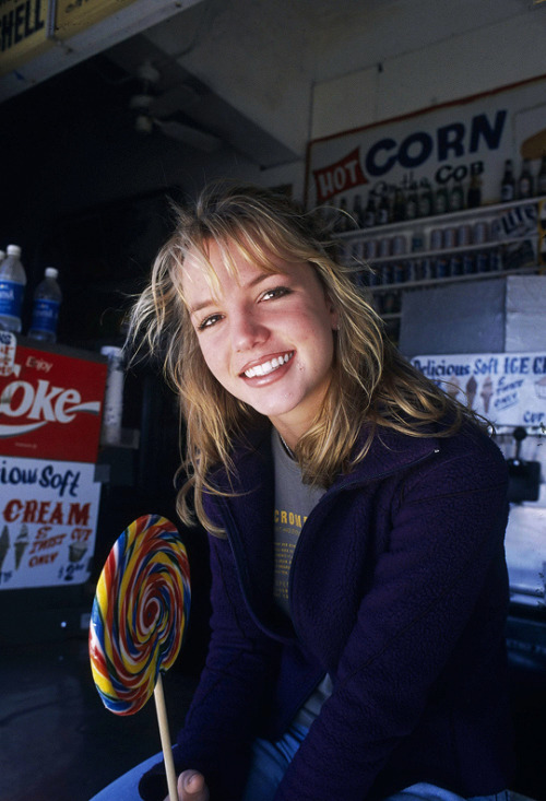 iheartbrit:Britney Spears photographed by Tracey Griffin (1999)