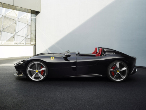 Would you rather own the Ferrari Monza SP1 or the Monza SP2?