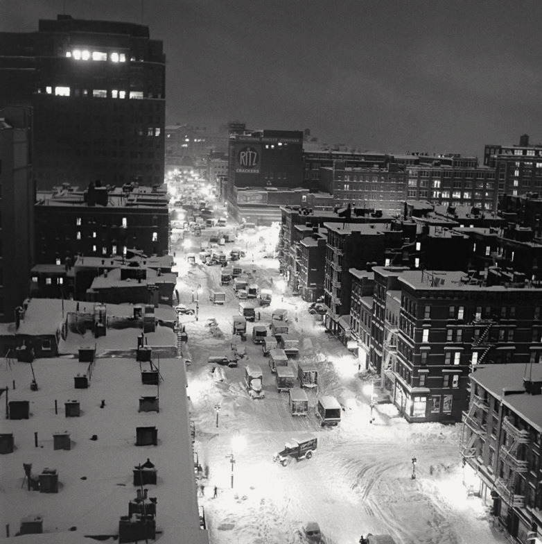 tamburina, Andreas Feininger, New York, 1947