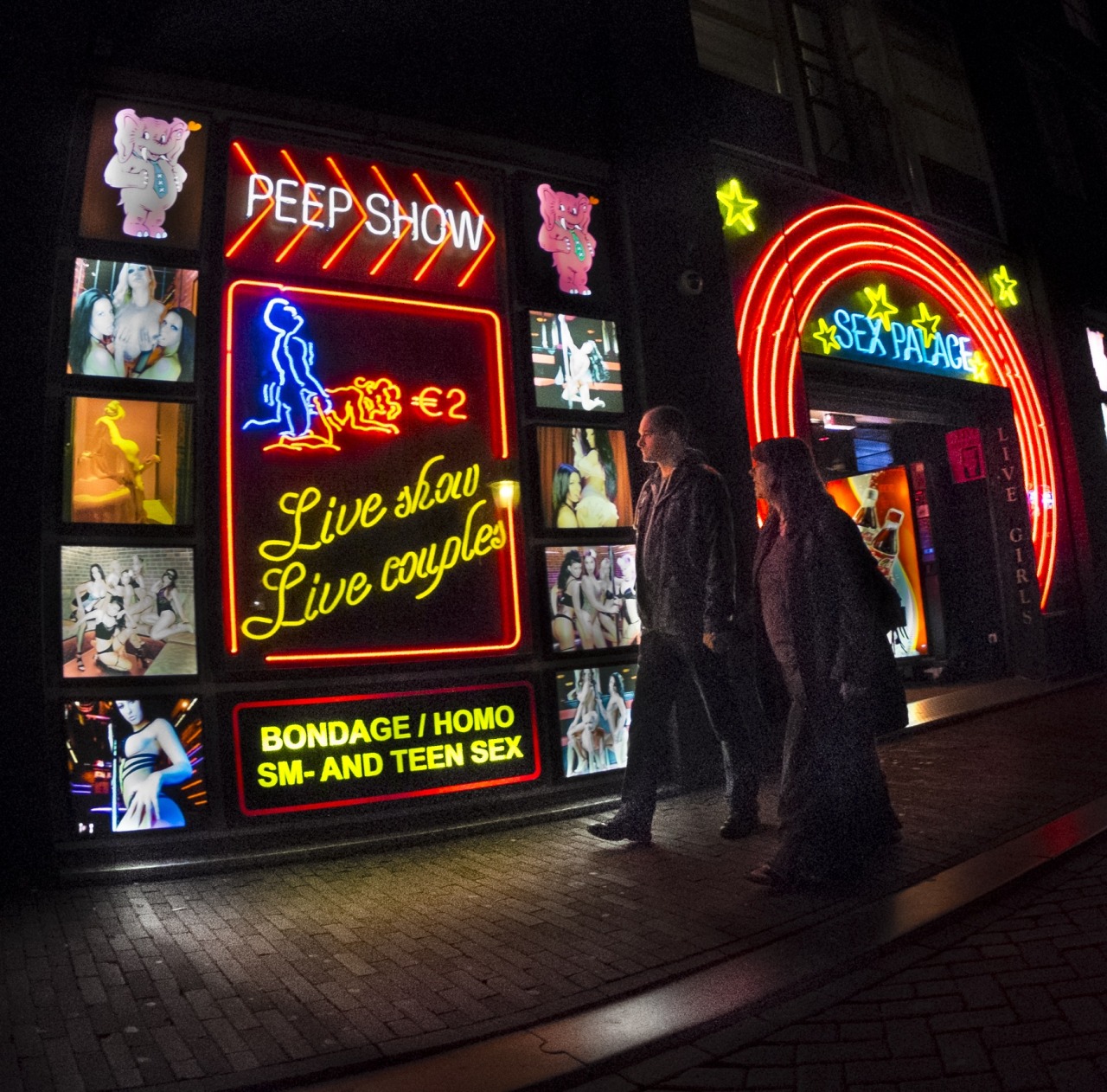 Live Sex Peep Show - De Wallen - Amsterdam's Red Light District â€” The Sex Palace ...