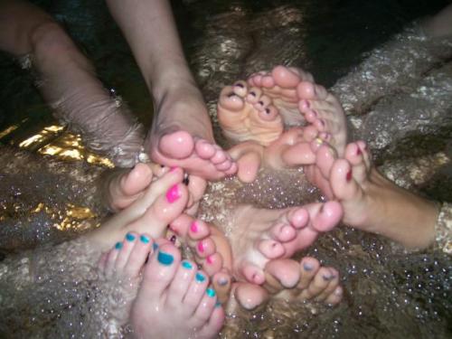 js051971:toesucker66:Feet and toes heavenSweet Jesus!