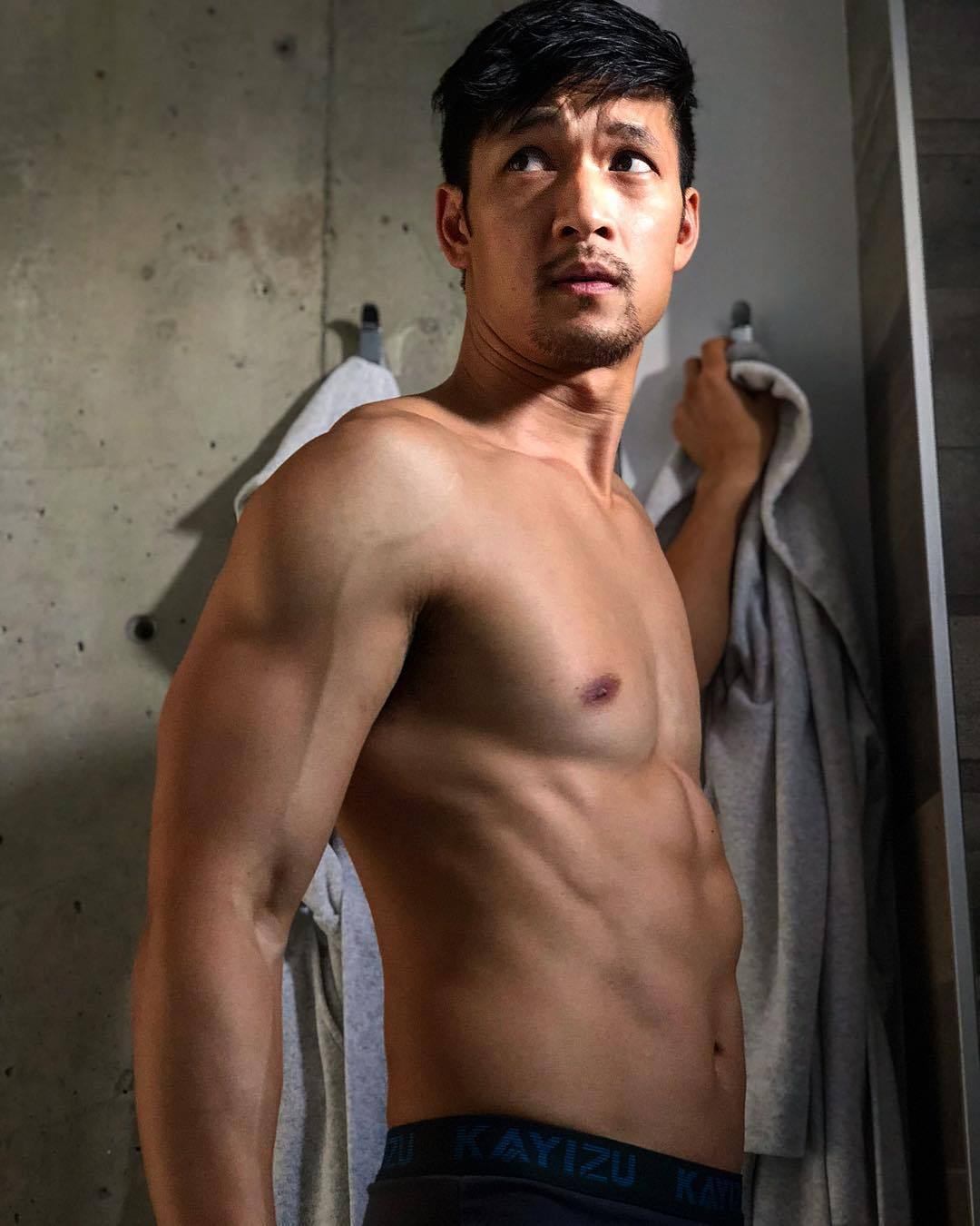 Shadowhuntermen Harry Shum Jr Shirtless Abs And Jabs | My XXX Hot Girl