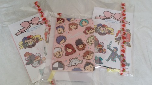 starschart:~.:STORE IS RE-OPEN:.~All keychains and buttons...