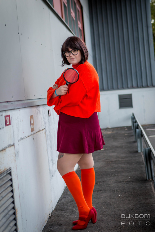 askwhathasthiscometo: - Daphne & Velma -Of course we took...