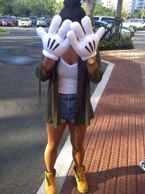 girl wearing timberlands