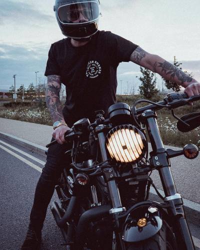 Blusão de motoqueiro rockeiro. Os mais divertidos