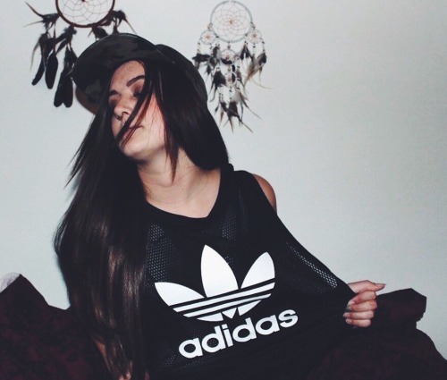 adidas tumblr outfits