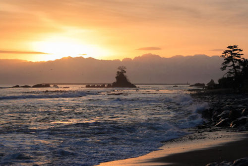 Sunrise along Toyama’s Amaharashi coast.